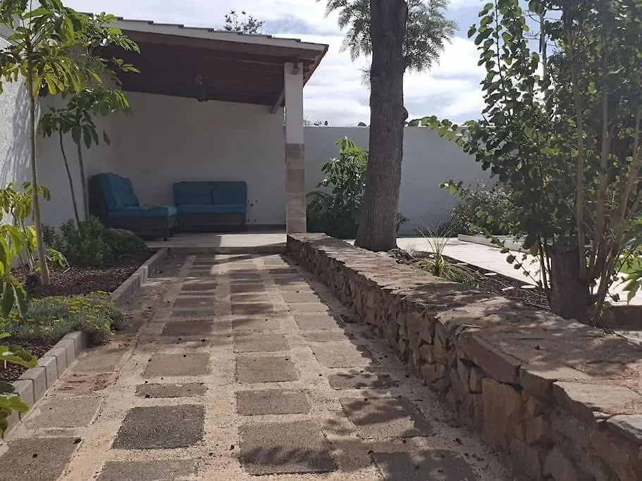 Апартаменты Casa Sandra, Private Saltwater Pool And Garden Такоронте